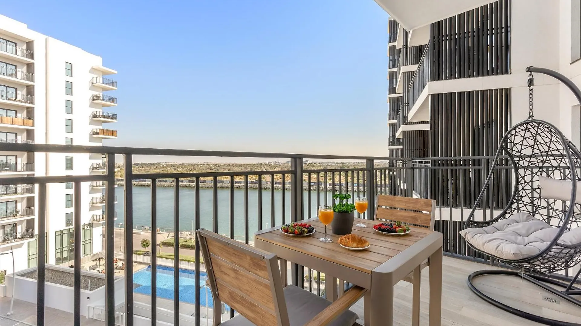 Abu Dhabi Premier Apt -Steps To Ferrari World & Yas Mall Apartment Abu Dhabi