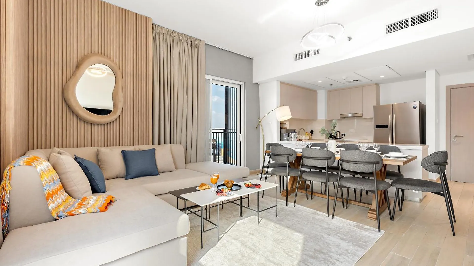 Abu Dhabi Premier Apt -Steps To Ferrari World & Yas Mall 0*, Abu Dhabi