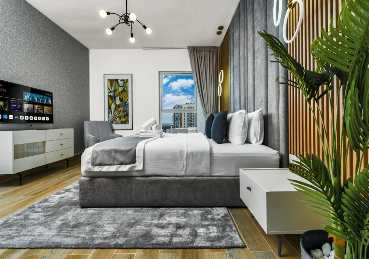 Abu Dhabi Premier Apt -Steps To Ferrari World & Yas Mall