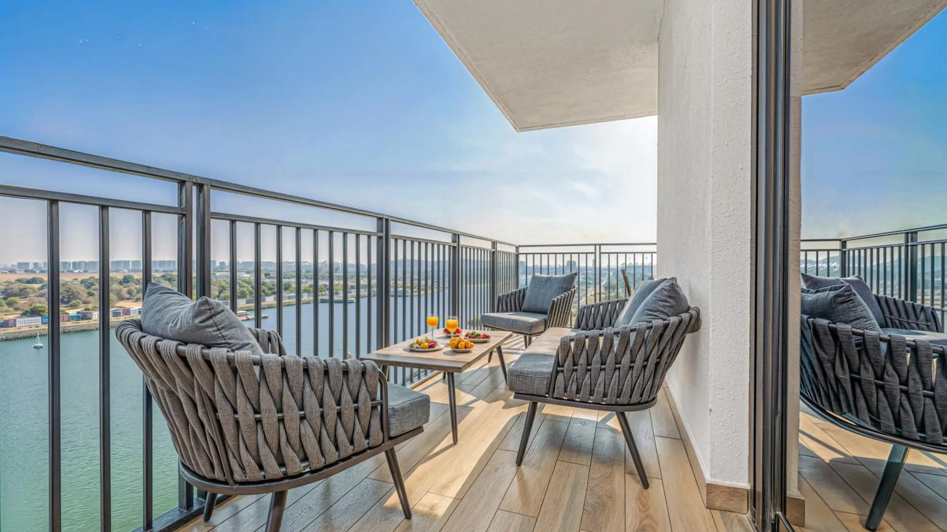Yas Island Premier Apts By Desert Key - Steps To Ferrari World & Yas Mall Emirados Árabes Unidos